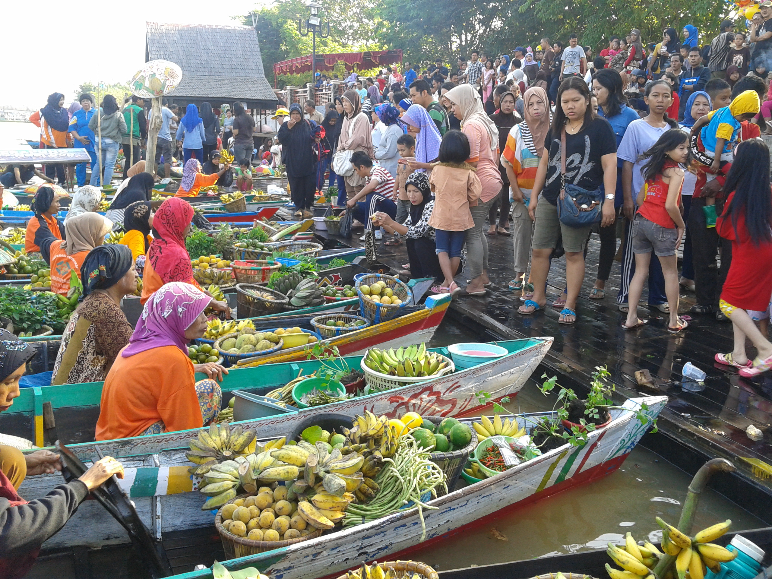 Floating Market in Siring, Indonesia
